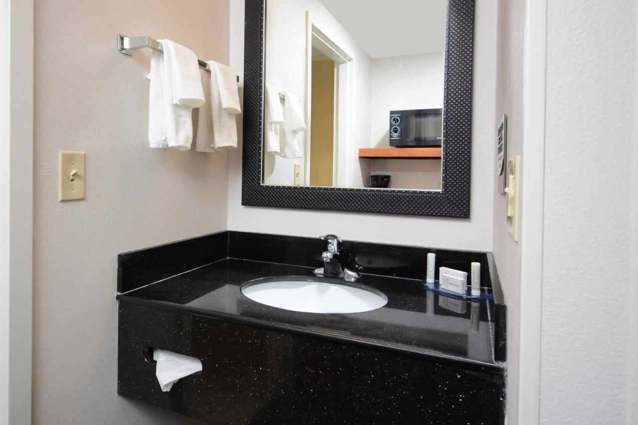 Fairfield Inn&Suites by Marriott Charlottesville North Eksteriør bilde